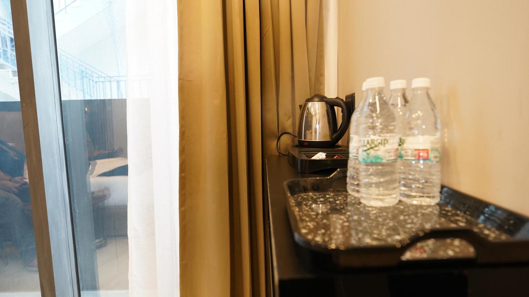 Aquila Grand Suites - Noida Sector 136 Exterior foto