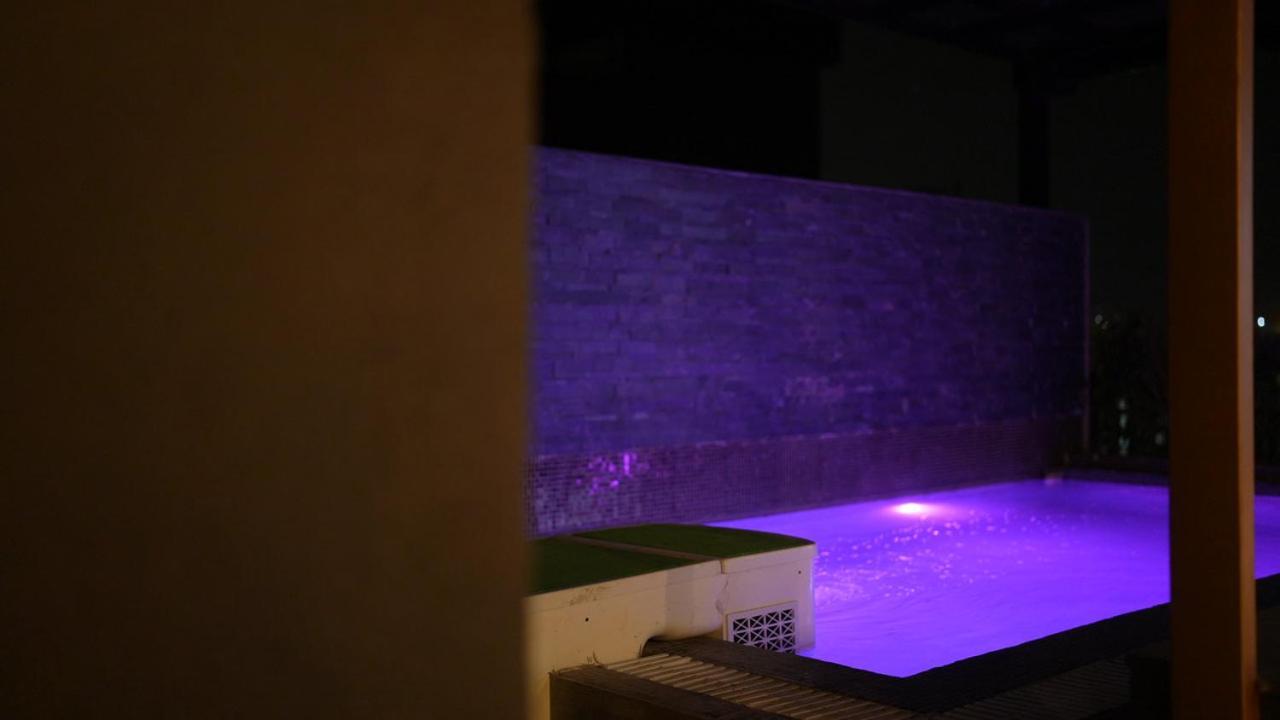 Aquila Grand Suites - Noida Sector 136 Exterior foto