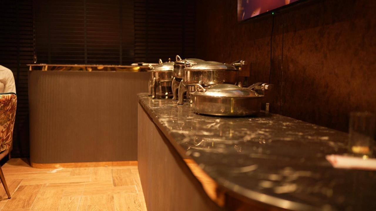 Aquila Grand Suites - Noida Sector 136 Exterior foto